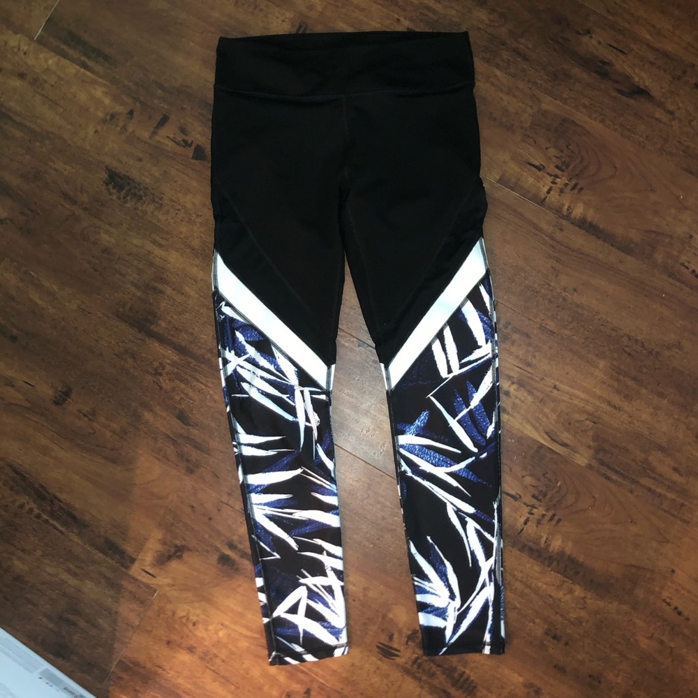 Pattern Fabletics Leggings